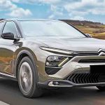 La Citroën C5 X Hybrid Rechargeable : Votre Voiture Hybride Idéale